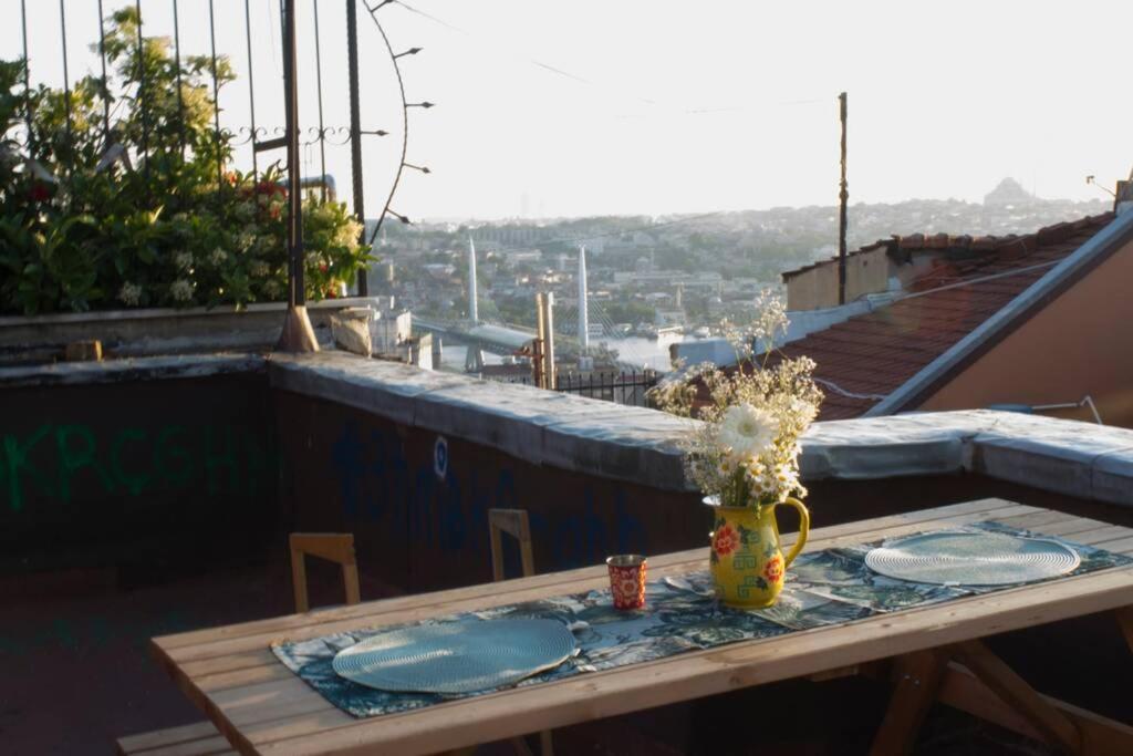 Sincere Istanbul Experience In Galata Area. Apartment Екстериор снимка